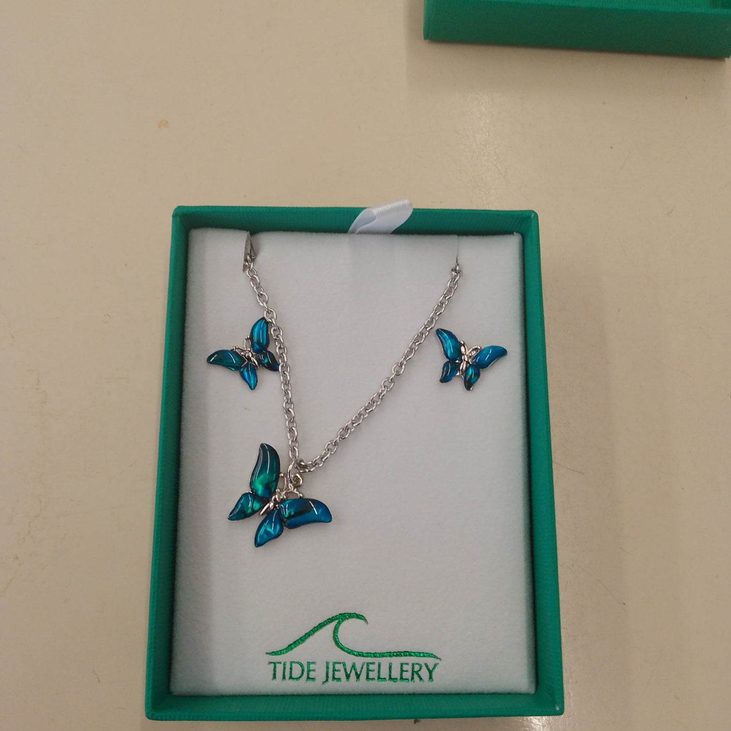 Blue butterfly set