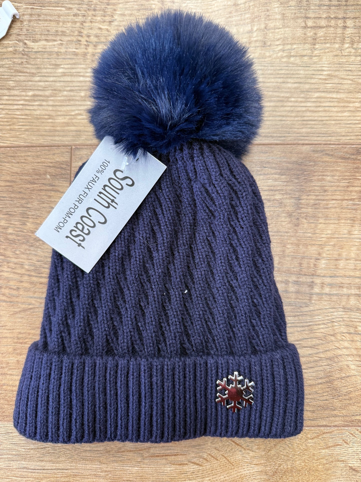 Kid's Bobble Hat with Snowflake