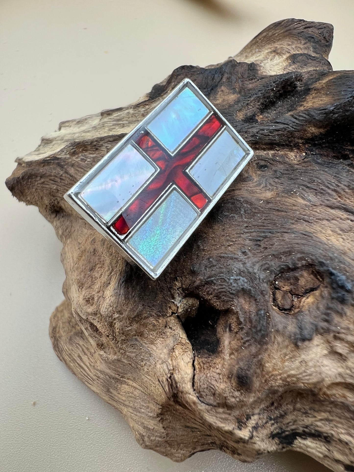St George’s flag pin badge