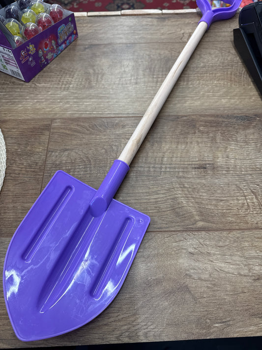 28" Wooden Handle Spade