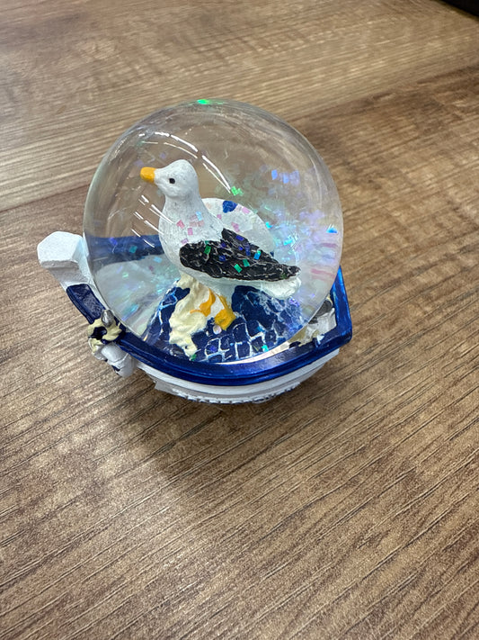 Scarborough Seagull Boat Snowglobe