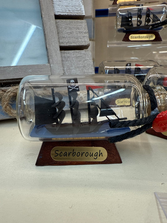 Small ship in bottle