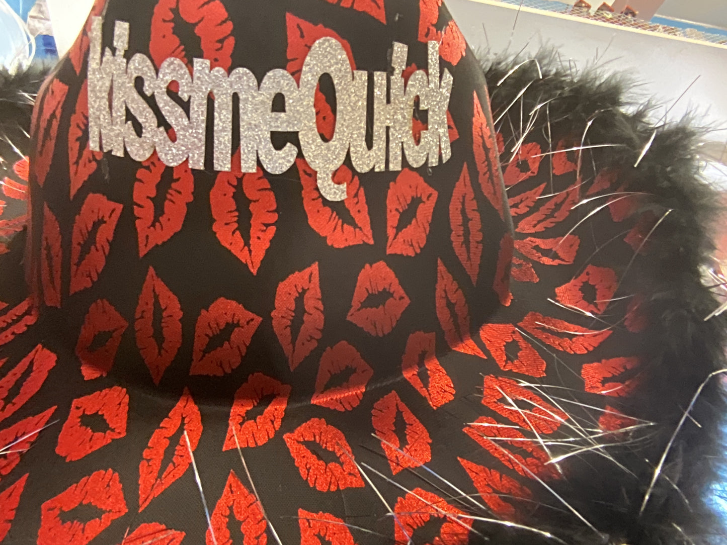 Kiss Me Quick Hat Sparkly