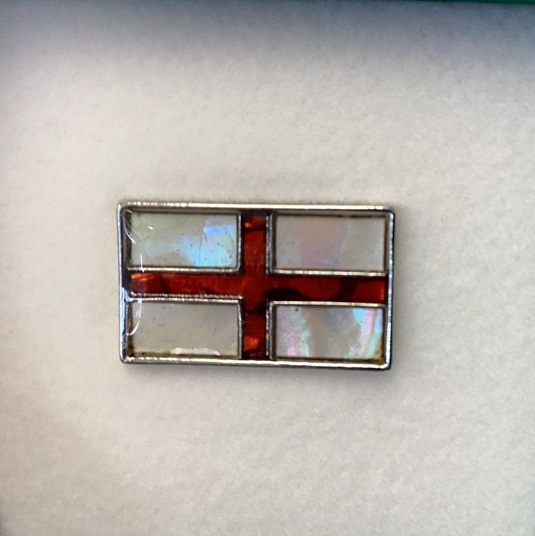 St George’s flag pin badge