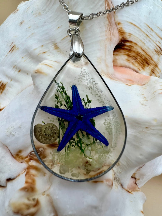 Starfish and seashell teardrop necklace