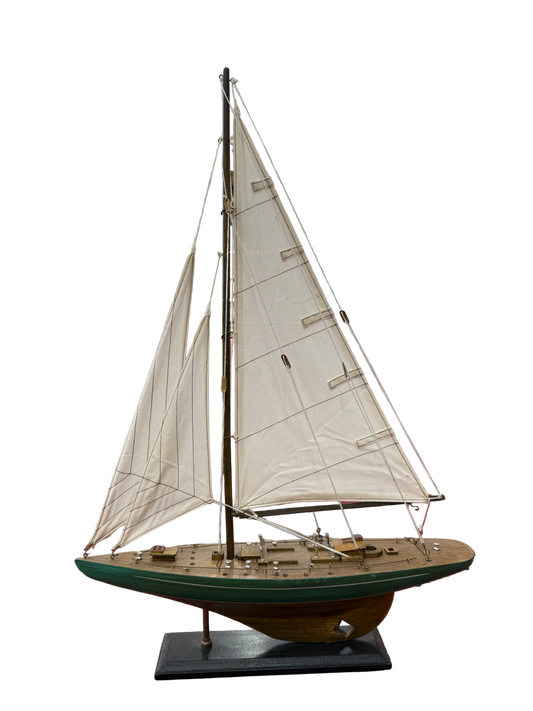 Pond Yacht