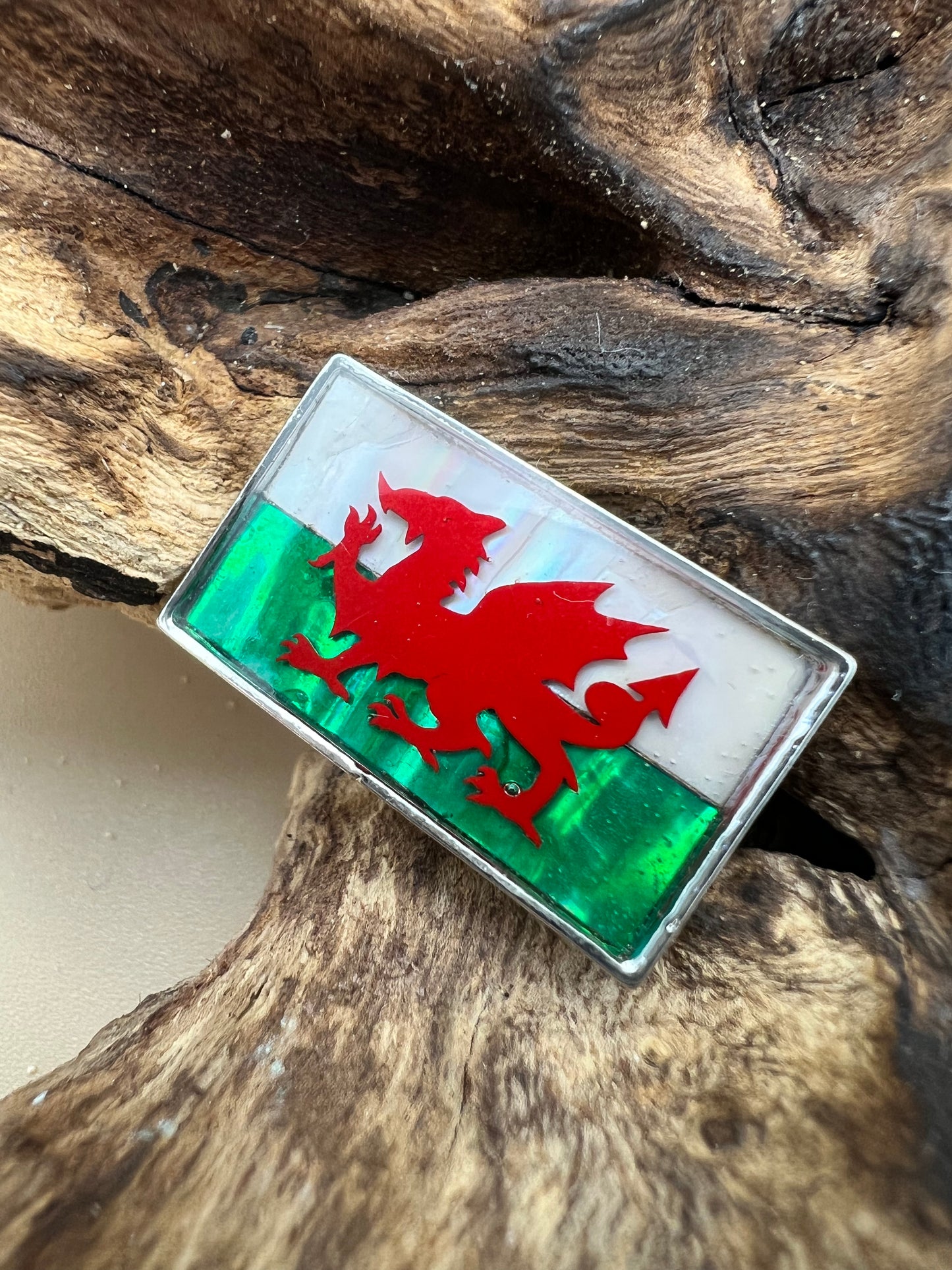 Welsh flag/Y Ddraig Goch pin badge